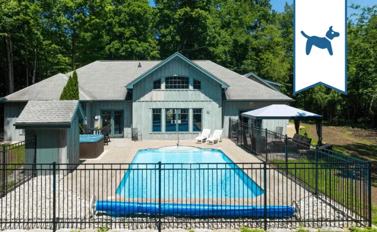 StoneWood lakeview beachfront cottage vacation rental pet friendly 4bedroom bayfield goderich grand bend lake huron ontario cottage rental 768x474