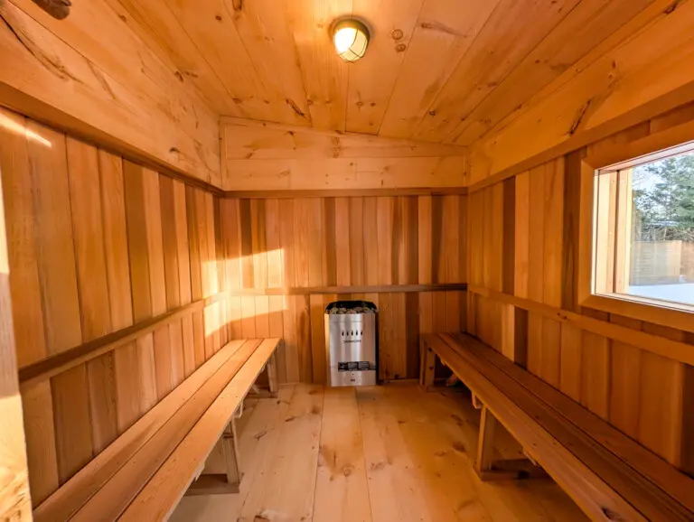 Signal lakeview beachfront cottage vacation rental pet friendly 3bedroom bayfield goderich grand bend lake huron ontario cottage rental 2